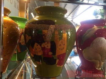 Project aims to build national brand for lacquer art