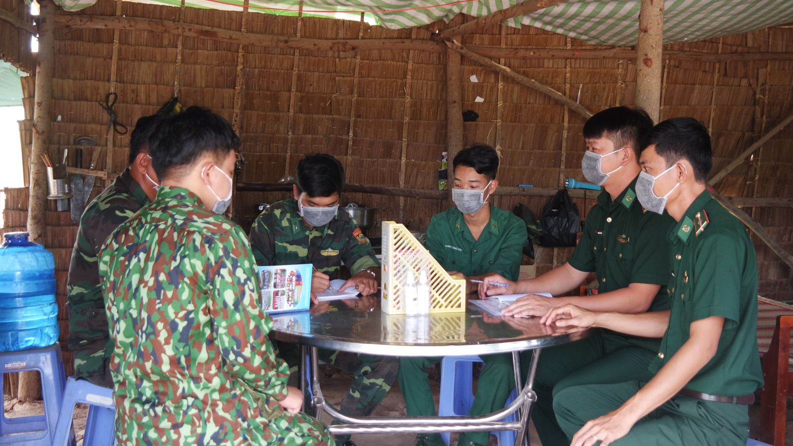 Nêu cao cảnh giác, phòng dịch Covid-19 trên tuyến biên giới