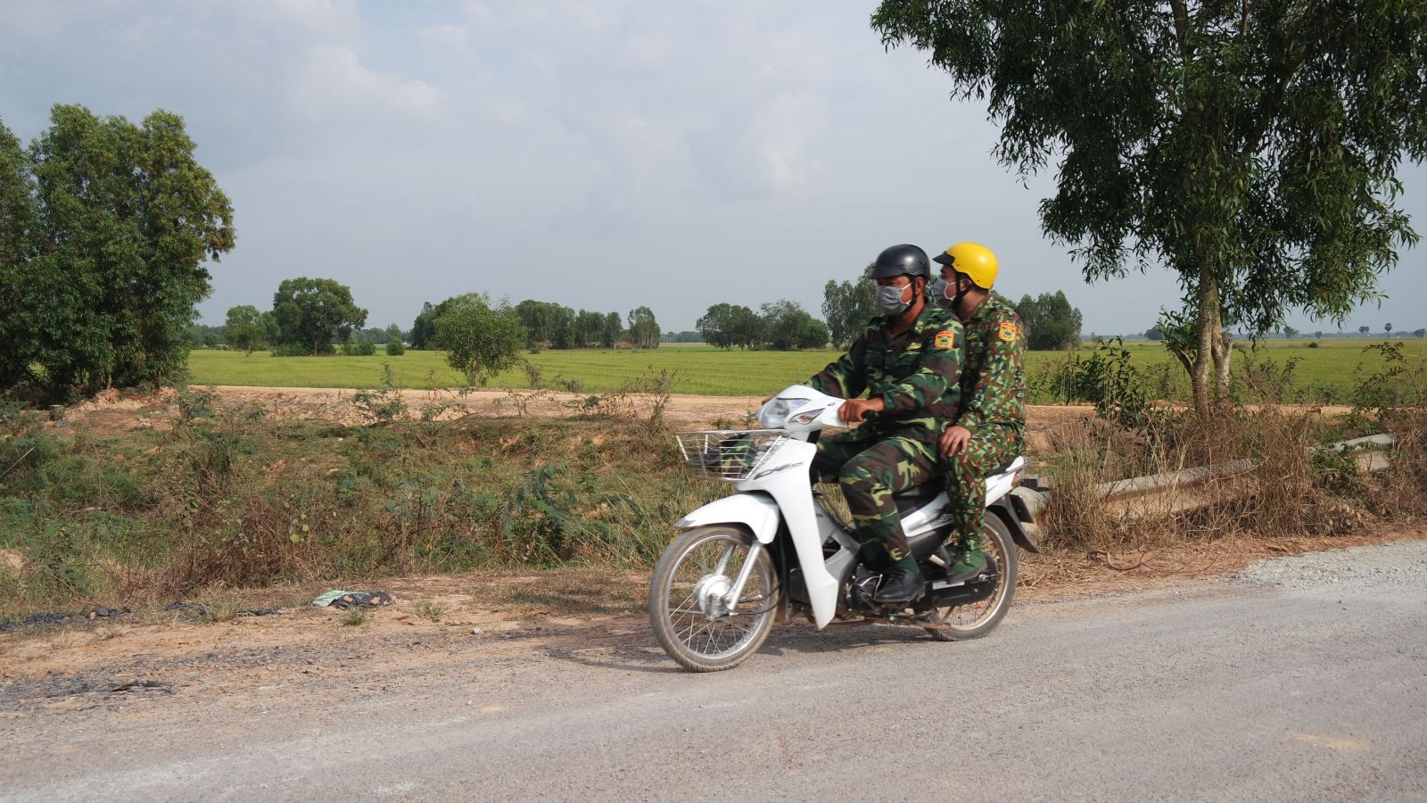 Nêu cao cảnh giác, phòng dịch Covid-19 trên tuyến biên giới