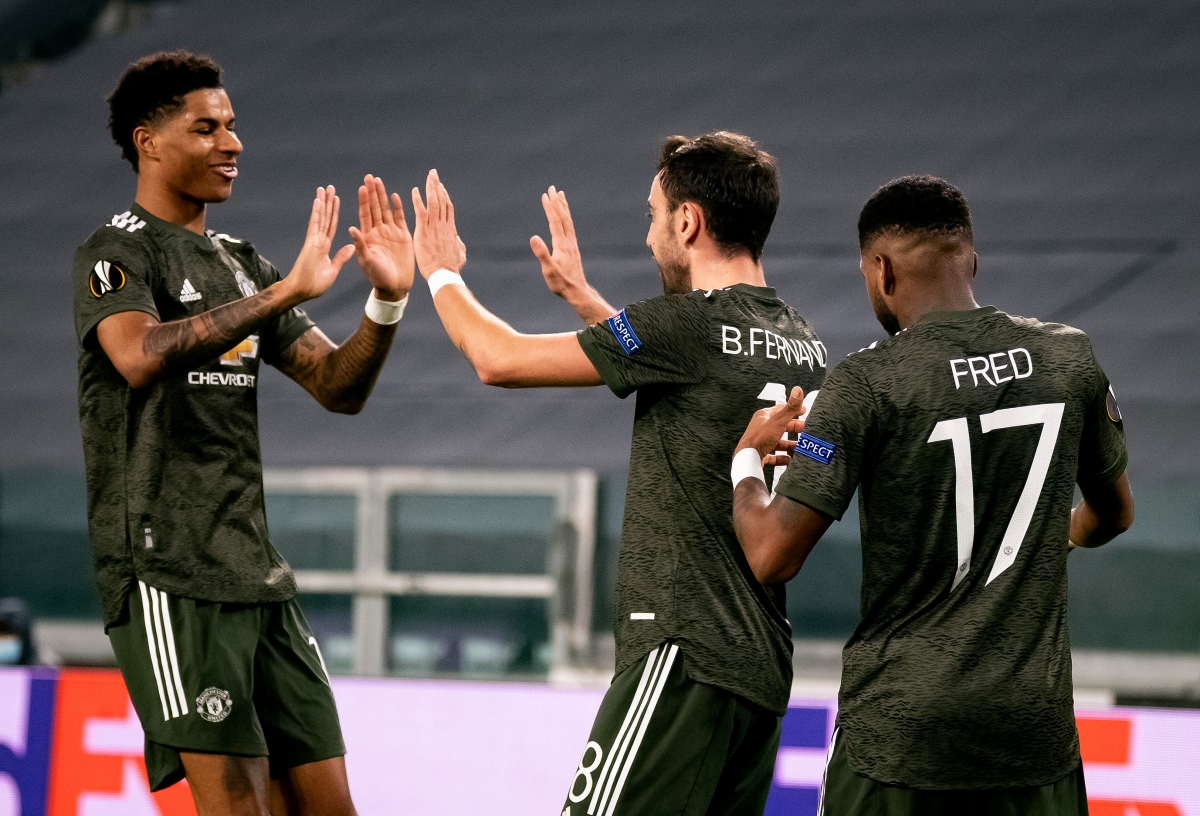 Bruno Fernandes tỏa sáng, MU vùi dập Sociedad