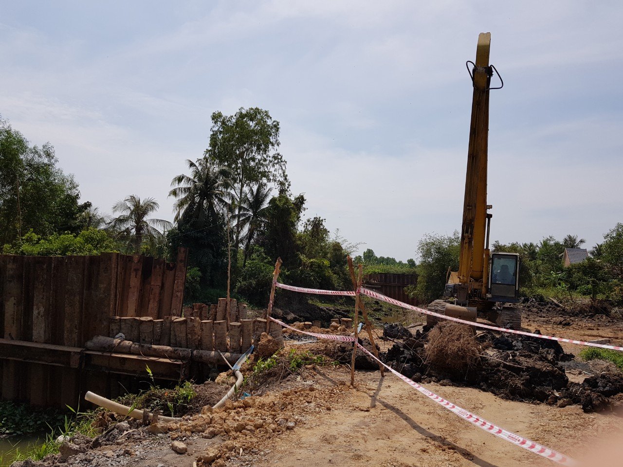 Giải quyết bài toán nước sinh hoạt, nước sản xuất trong mùa hạn, mặn