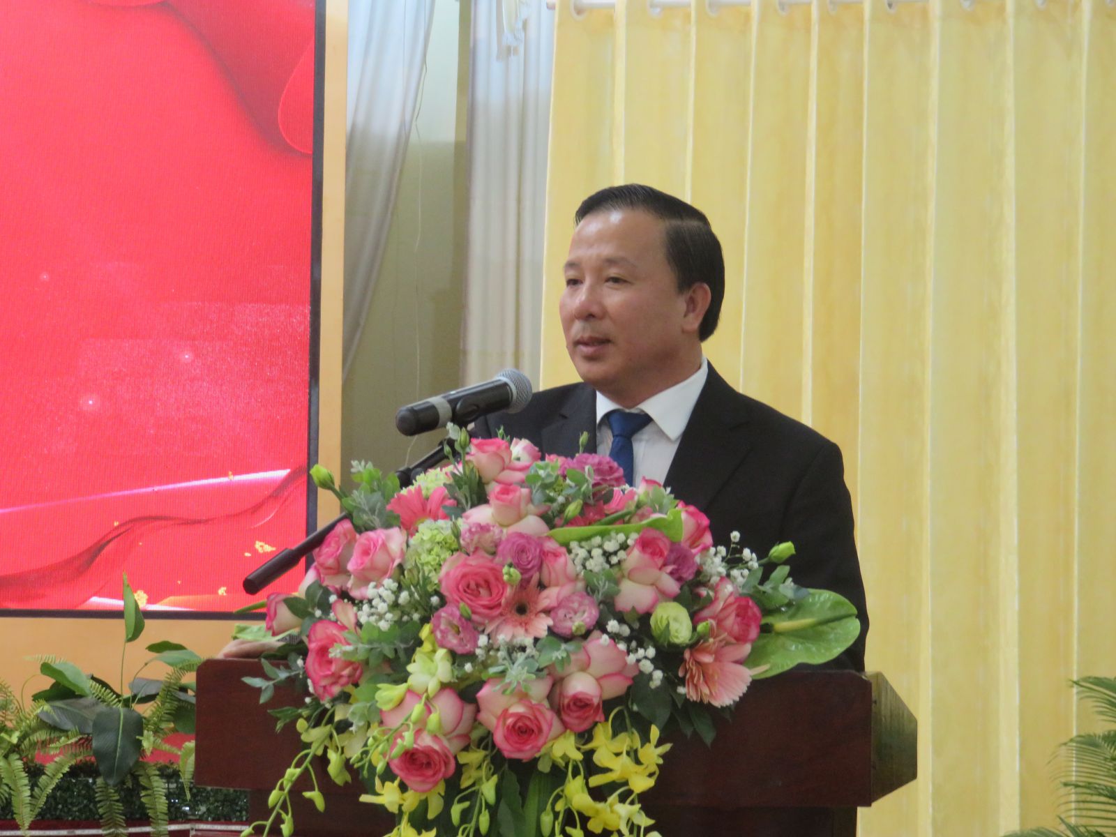 Long An signed consultancy contract to plan province for period 2021-2030 with its vision to 2050 Deputy Secretary of the Provincial Party Committee, Chairman of the Provincial People's Committee - Nguyen Van Ut said that provincial planning plays a very important role, serving as a basis for provincial leaders to direct and develop economy-society