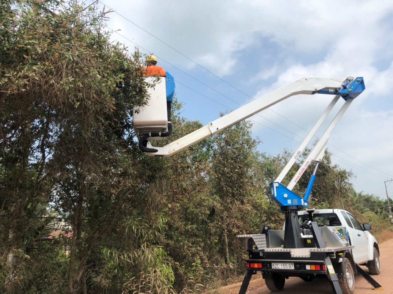 Bảo đảm cung cấp điện trong mùa khô