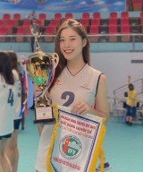 Đặng Thu Huyền: Ngã rẽ tuổi 19 của hot girl bóng chuyền