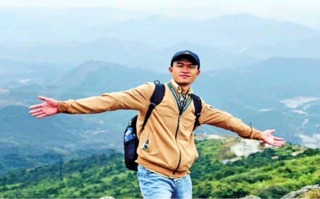 Phía sau những chuyến du lịch miễn phí Tốt nghiệp Đại học Sư phạm TP.HCM, ngành Việt Nam học, anh Võ Phước Thịnh đã có nhiều năm ngắn bó với nghề hướng dẫn viên du lịch