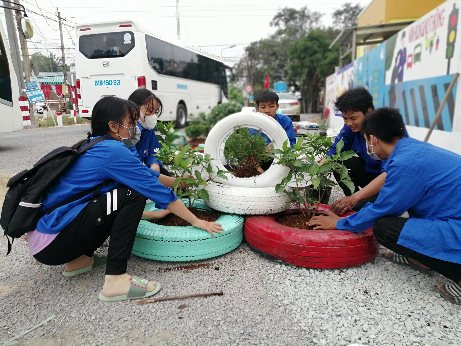 Đoàn Thanh niên xã Phước Lâm thực hiện công viên mini - sân chơi cho thiếu nhi