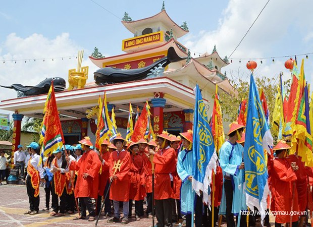 Lăng ông Nam Hải ở thị trấn Sông Đốc, huyện Trần Văn Thời. (Nguồn: camau.gov.vn)