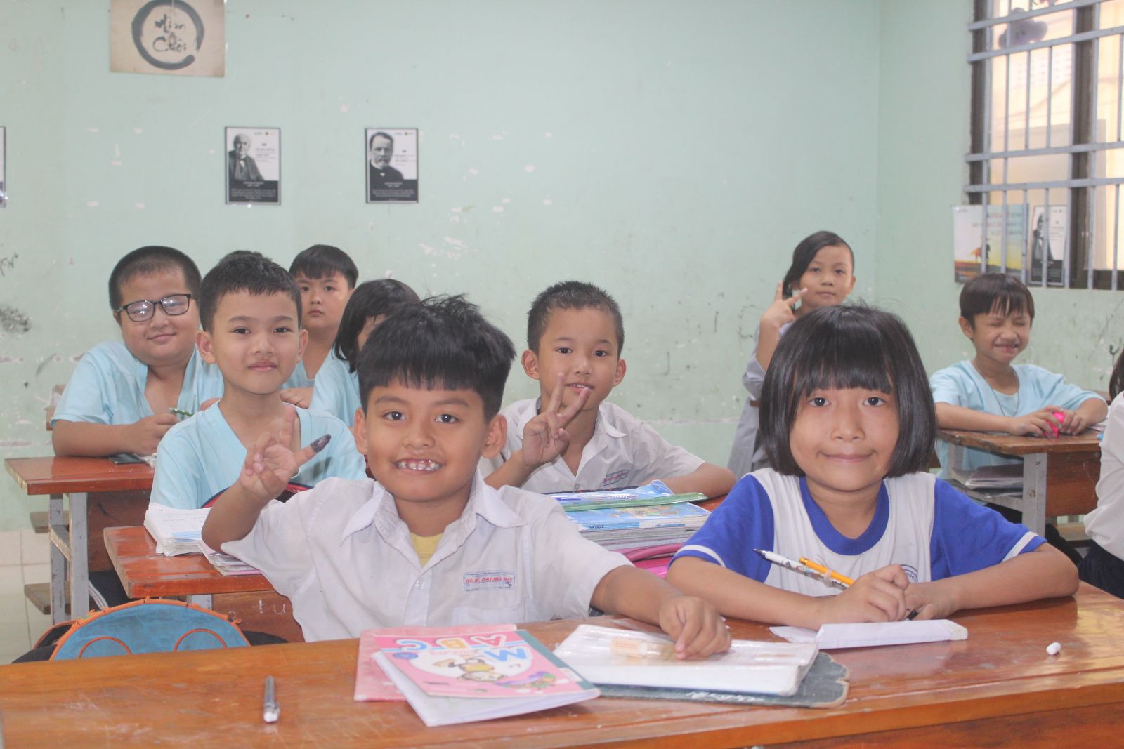 Bài 2: Đồng hành cùng những người yếu thế trong xã hội Trường TH-THCS-THPT Bồ Đề Phương Duy - ngôi trường duy nhất trong cả nước không thu học phí mà còn lo chuyện ăn, ở cho các em