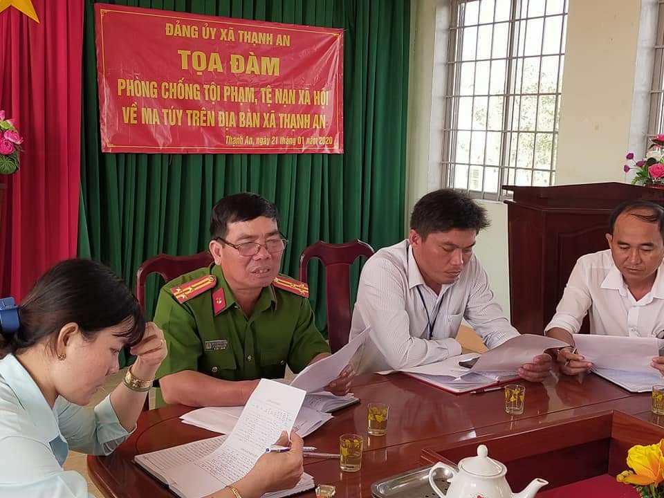 Một buổi họp liên ngành về công tác phòng, chống ma túy tại xã Thạnh An, huyện Thạnh Hóa