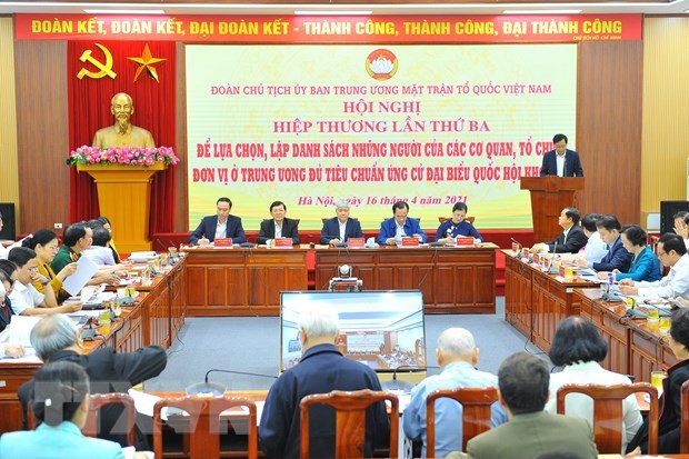 Bầu cử QH: Xứng đáng là người đại diện ý chí, nguyện vọng của dân Hội nghị hiệp thương lần thứ ba để lựa chọn, lập danh sách những người của cơ quan, tổ chức, đơn vị ở Trung ương đủ tiêu chuẩn ứng cử đại biểu Quốc hội khóa XV. (Ảnh: Minh Đức/TTXVN)