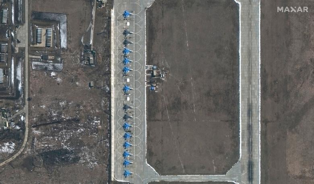 Biên giới Nga-Ukraine bất ngờ hạ nhiệt: Nga thông báo rút quân, sẵn sàng đối thoại