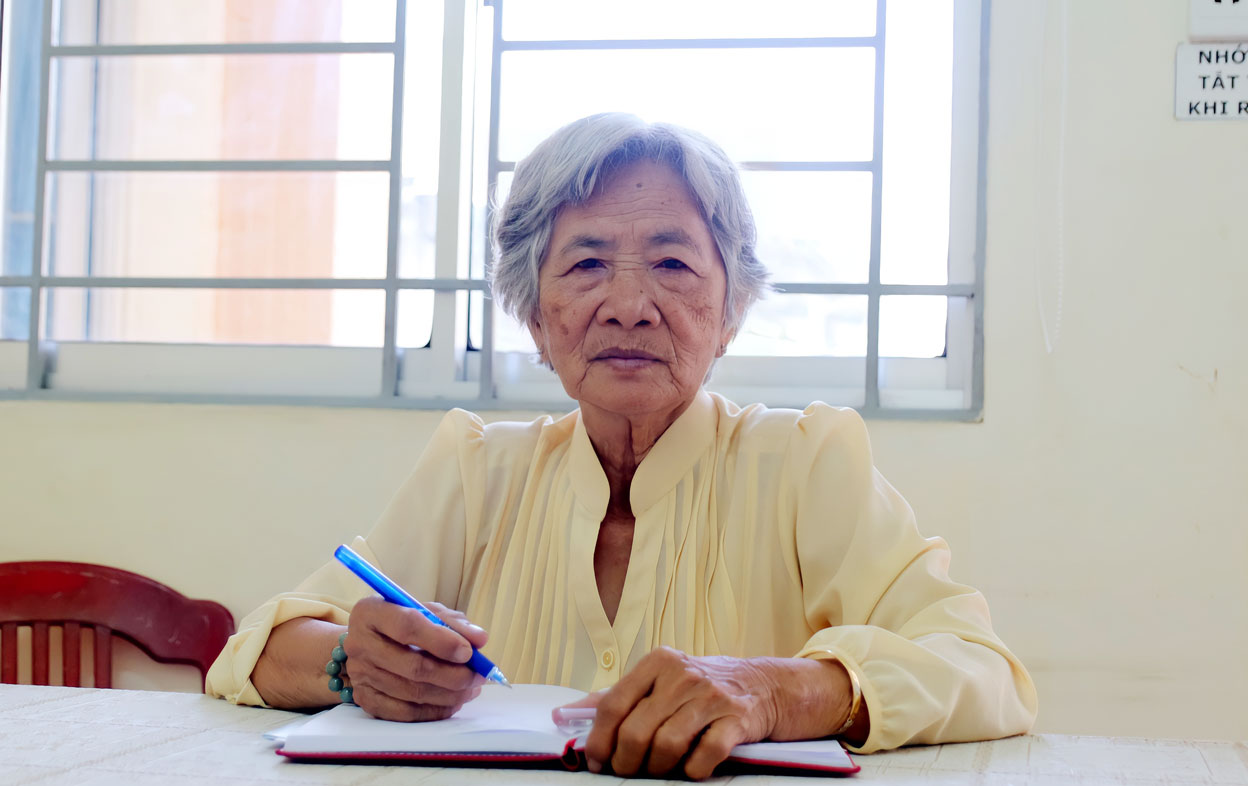 Cô Lê Thị Nương gắn bó với công tác khuyến học tại xã Phước Lại, huyện Cần Giuộc đã 10 năm