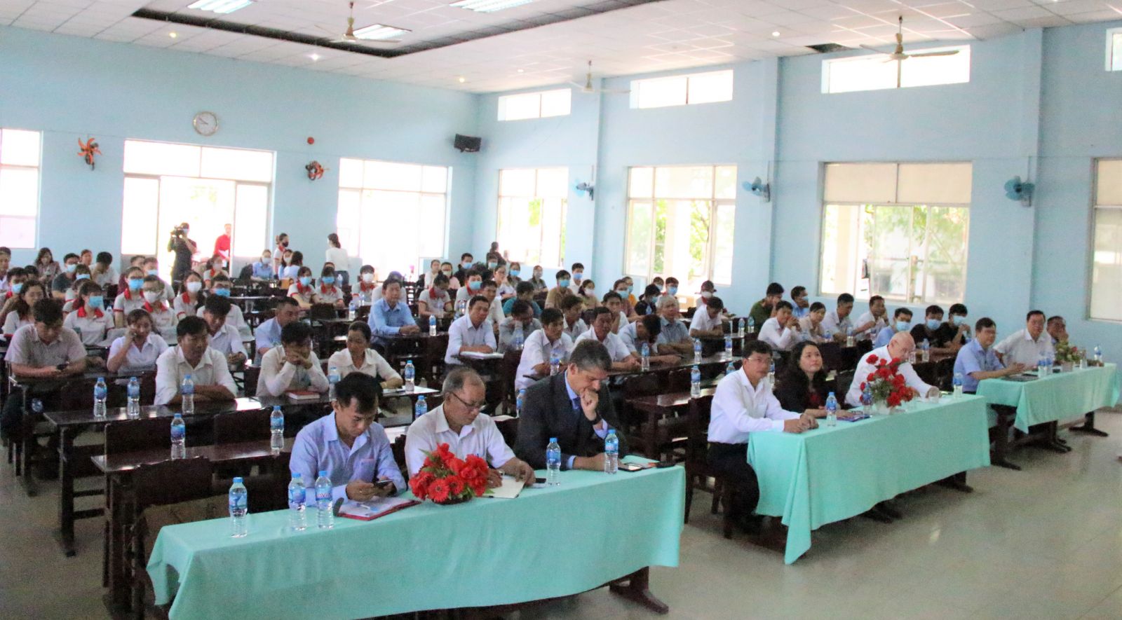 Long An launches ‘Program on vaccinating against rabies in community’ The launching ceremony takes place in Duc Hue district of Long An province