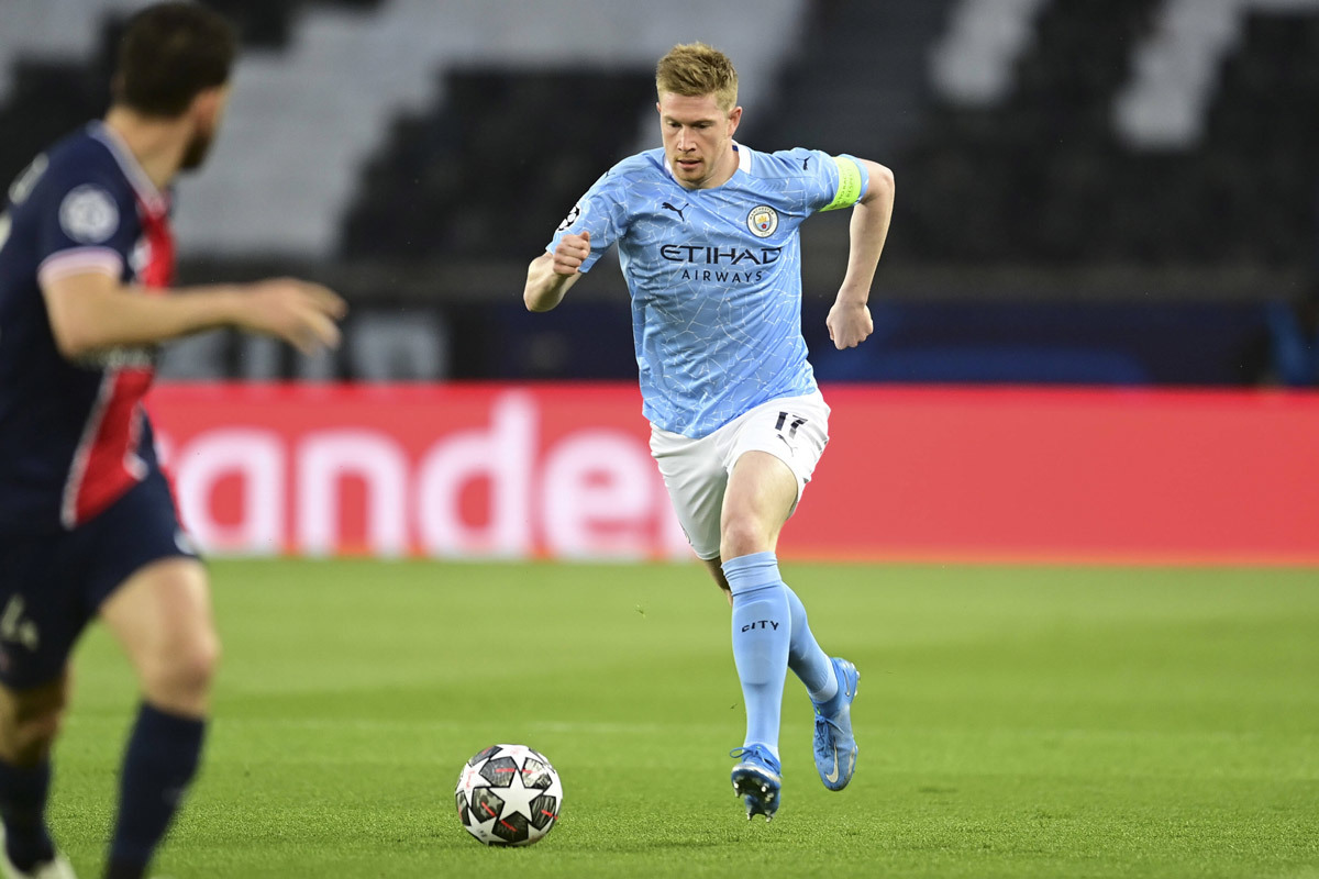 De Bruyne xuất sắc ở vị trí "số 9 ảo"