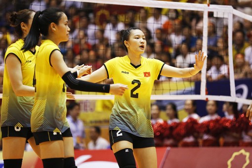 Dàn người đẹp bóng chuyền đọ sắc cùng Kim Huệ, Thu Hoài Dàn người đẹp bóng chuyền đọ sắc cùng Kim Huệ, Thu Hoài