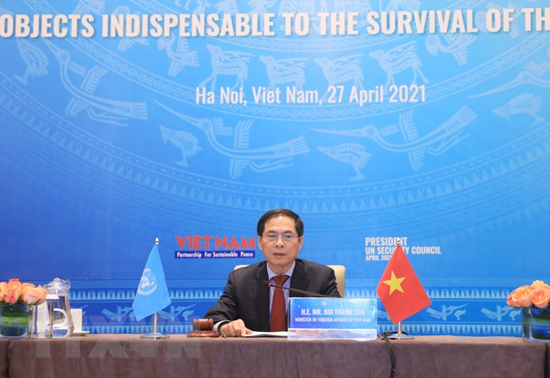 Bộ trưởng Bộ Ngoại giao Bùi Thanh Sơn chủ trì Phiên thảo luận mở cấp Bộ trưởng về chủ đề "Bảo vệ cơ sở hạ tầng thiết yếu đối với sự sống của người dân". (Ảnh: Lâm Khánh/TTXVN)