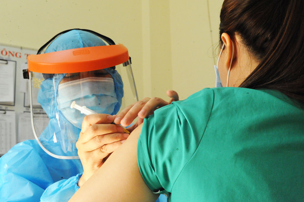 Long An is to vaccinate against Covid-19 from May 4 The whole province plans to carry out the campaign of vaccination against Covid-19 from May 4 and complete before May 15
