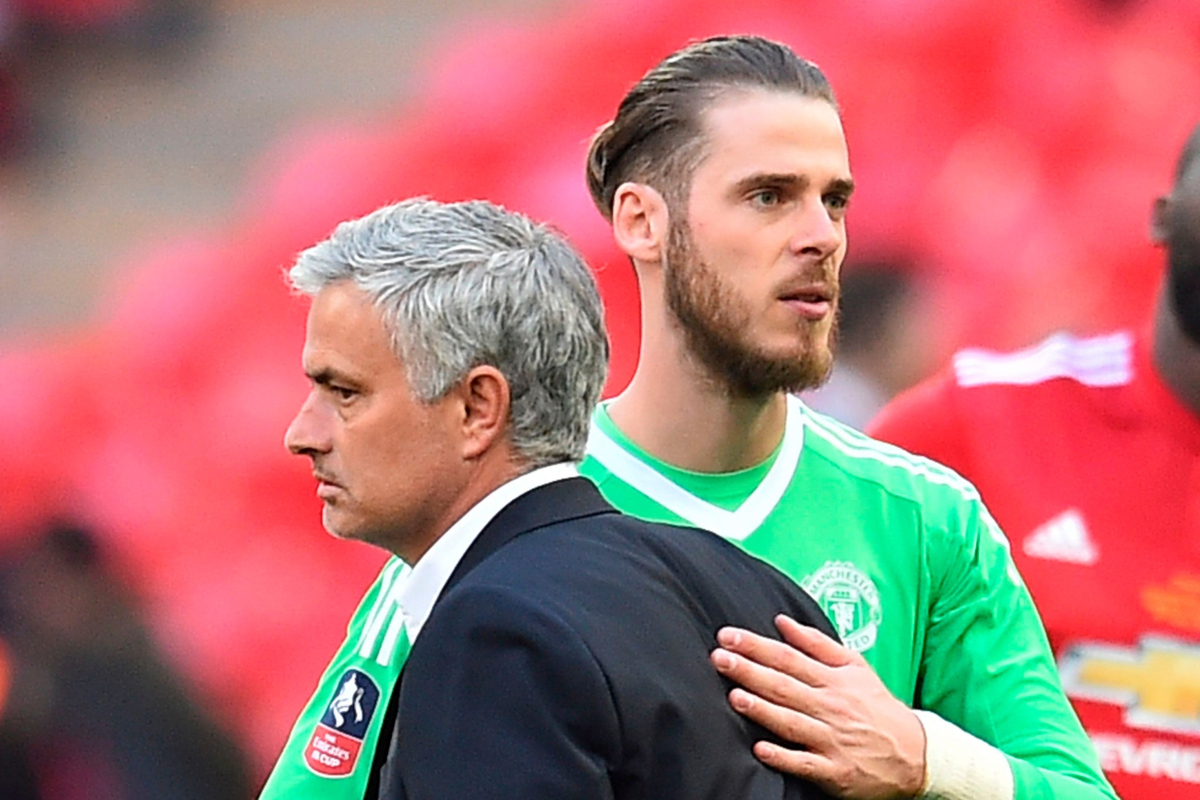 Mourinho muốn đưa De Gea về Roma