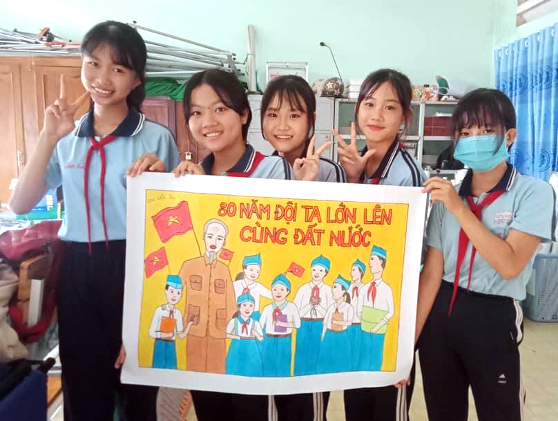 Xây dựng đội thiếu niên tiền phong Hồ Chí Minh vững mạnh - Báo Long An  Online