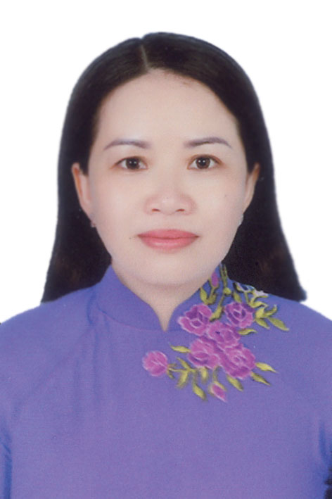 Bà Đinh Thị Phương Khanh