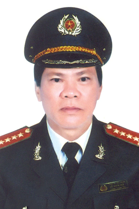 Ông Lê Sơn Hà