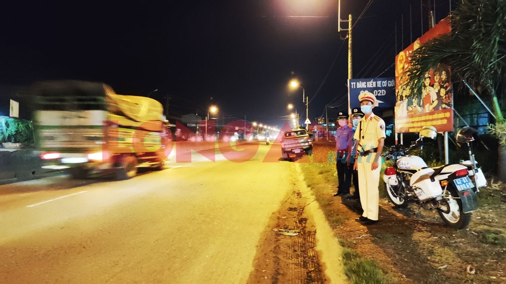 From 4 p.m. yesterday, Long An restarted 3 checkpoints for Covid-19 prevention and control managed by the province on National Highway (NH) 1, NH N2 and NH 50