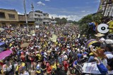 Biểu tình bạo lực khiến ít nhất 10 người thiệt mạng tại Colombia