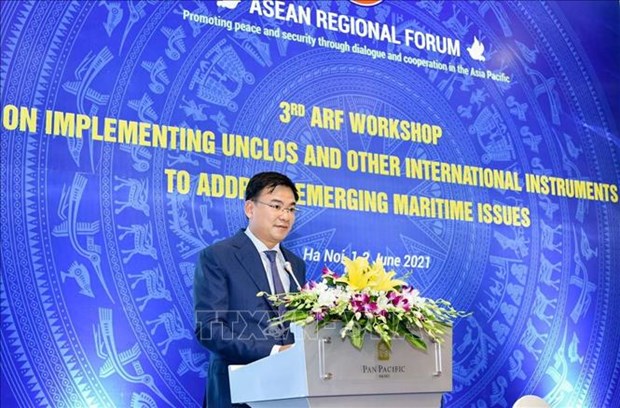 ARF workshop highlights significance of 1982 UNCLOS Deputy Minister of Foreign Affairs Pham Quang Hieu speaks at the workshop. (Photo: VNA)