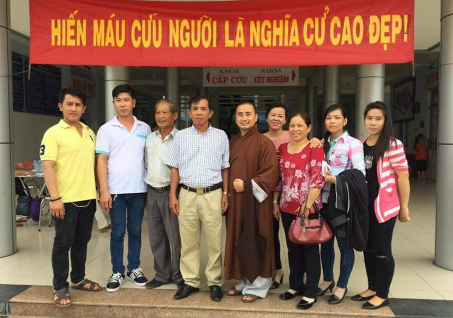 Sẻ chia giọt máu đào, trao đời sự sống