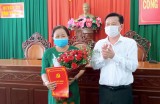 Bà Nguyễn Thị Trúc giữ chức Phó Bí thư Huyện ủy Tân Thạnh