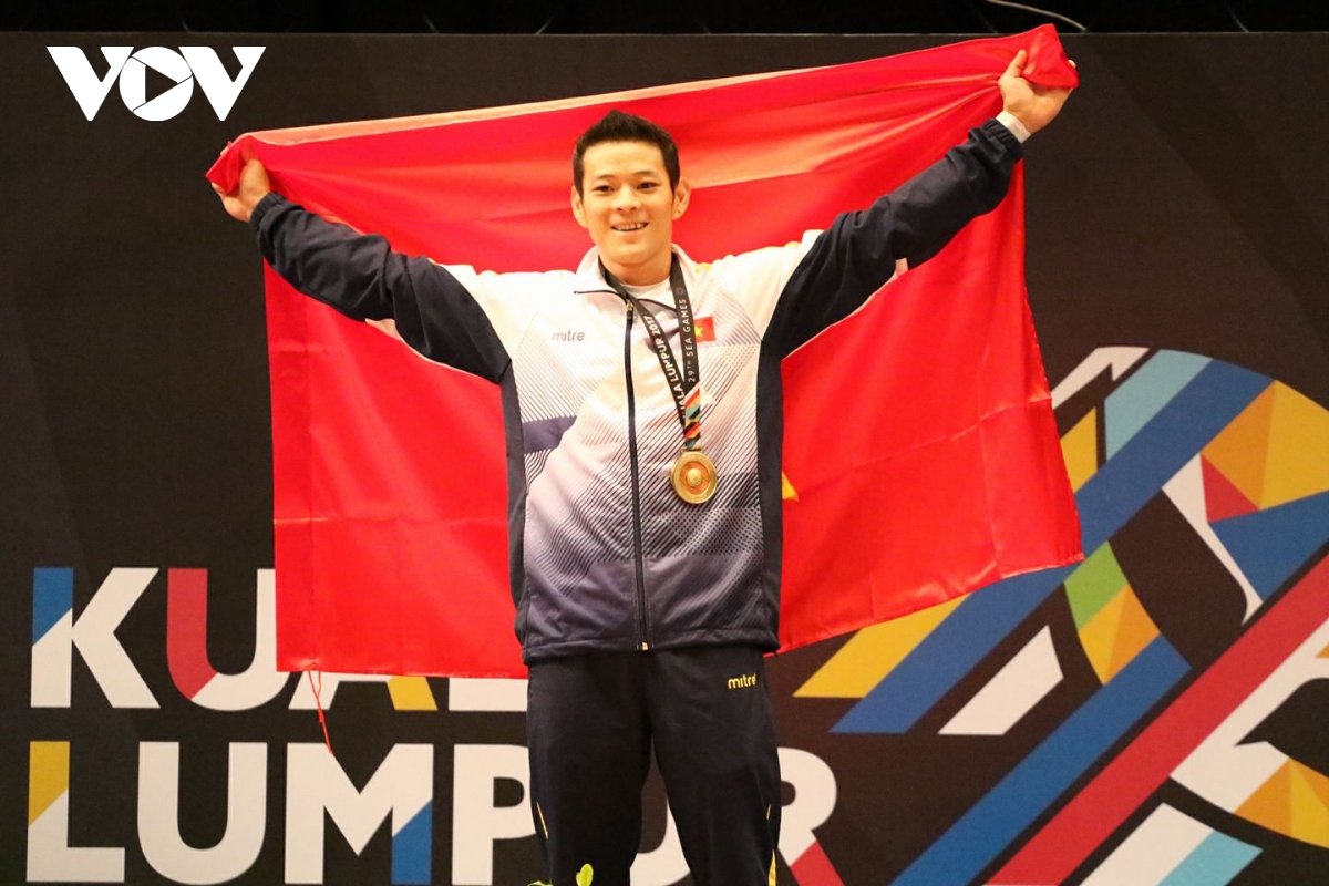 Cử tạ Việt Nam bị cắt 1 suất dự Olympic Tokyo