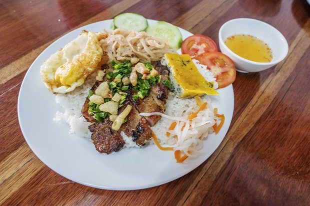 British magazine recommends must-try Vietnamese dishes A dish of broken rice (Photo courtesy of Rough Guide)