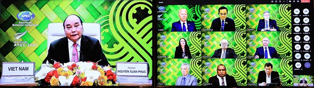 Remarks by President Nguyen Xuan Phuc at APEC Informal Leaders Retreat President Nguyen Xuan Phuc delivers a speech at a virtual informal meeting of the Asia-Pacific Economic Cooperation (APEC) leaders on July 16 (Photo: VNA)