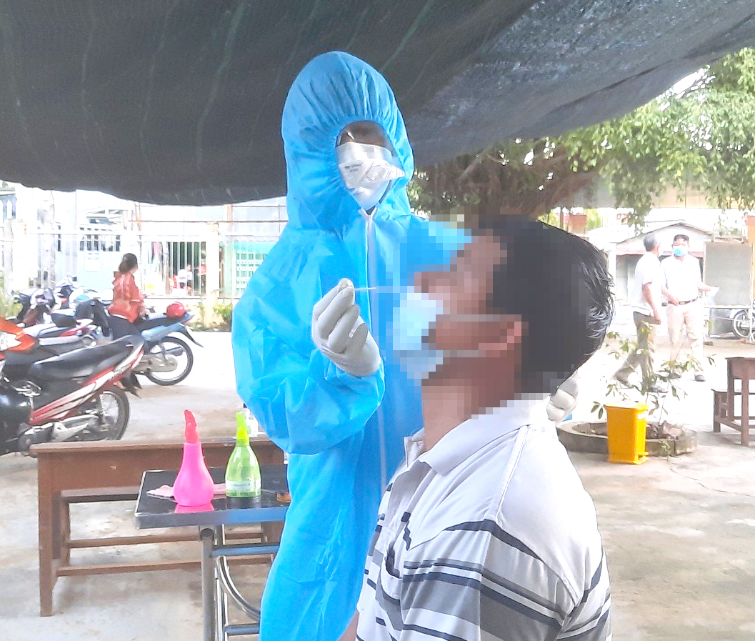Tập trung tầm soát cộng đồng - Nỗ lực làm sạch địa bàn