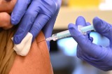 Người bệnh đang dùng thuốc chống đông máu cần chú ý gì khi tiêm vaccine phòng COVID-19?