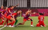 Đánh bại Mỹ, tuyển Canada lần đầu vào chung kết bóng đá nữ Olympic