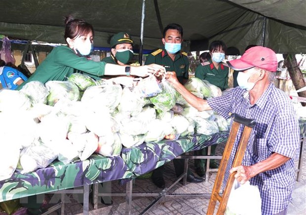Tháo gỡ khó khăn, thúc đẩy phát triển KT-XH những tháng cuối năm