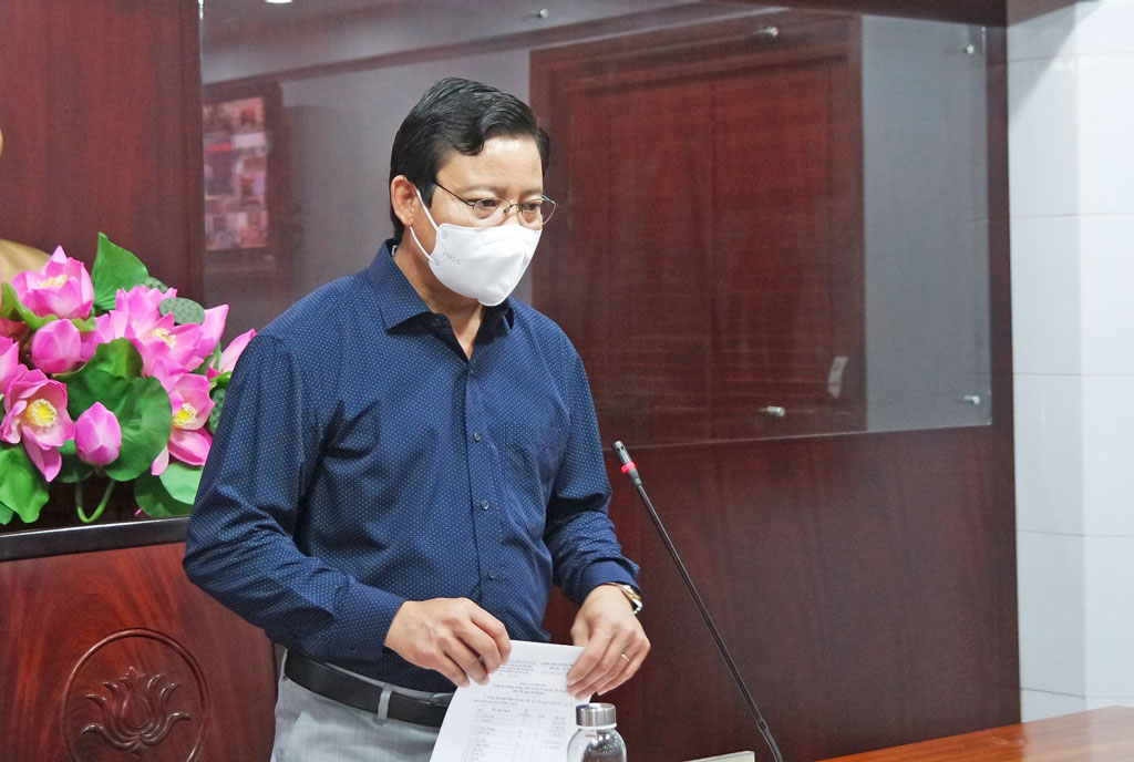 Vice Chairman of the Provincial People's Committee - Pham Tan Hoa asks localities to urgently set up a steering group for testing and vaccination team