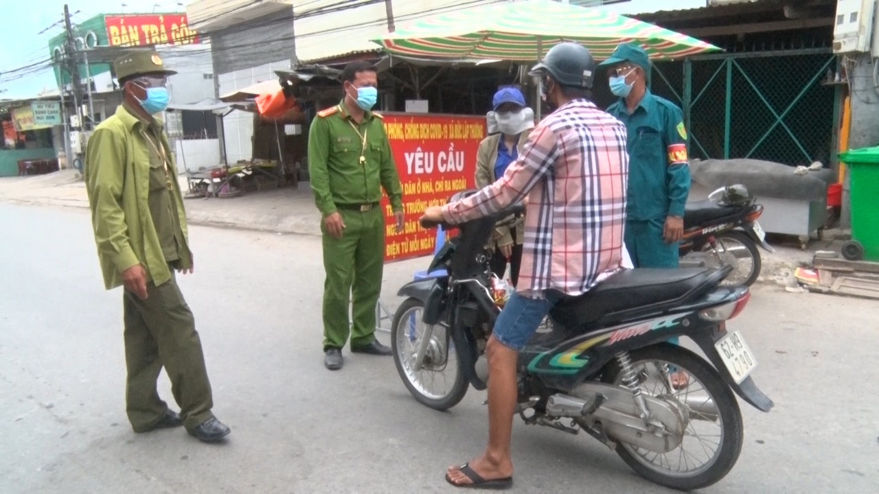 Nhiều người còn ra đường mà không có lý do chính đáng