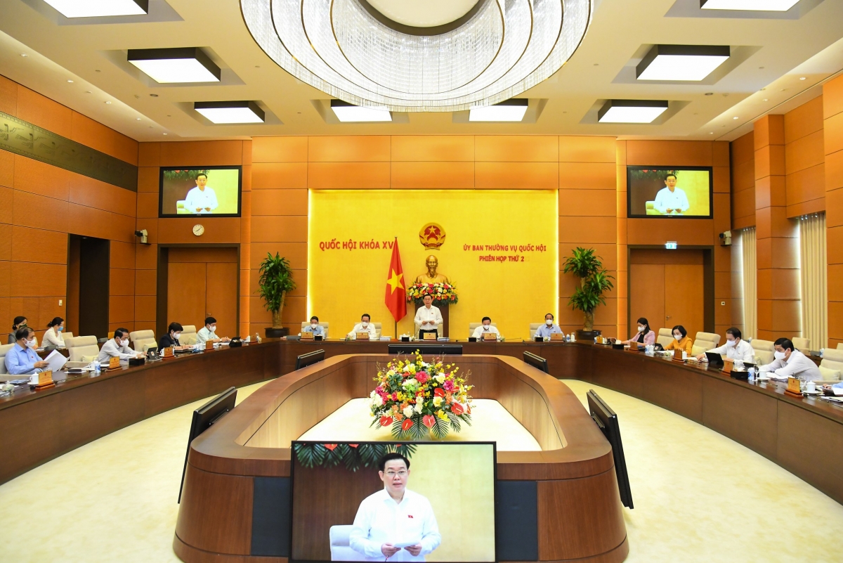 Chủ tịch Quốc hội: Thi đua khen thưởng không để “chạy” danh hiệu, “chạy” anh hùng