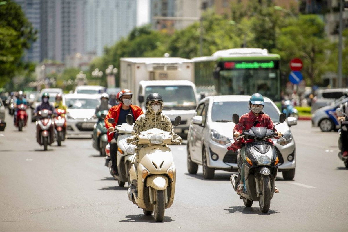 Thời tiết ngày 20/8: Hà Nội mưa dông vào chiều tối và đêm, miền Trung nắng nóng