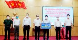 Bí thư Tỉnh ủy, Chủ tịch HĐND tỉnh – Nguyễn Văn Được thăm, tặng quà Ban Chỉ đạo phòng, chống dịch huyện Cần Đước