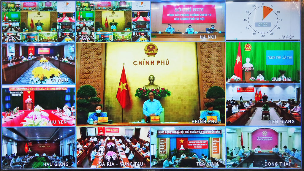 PM, Head of the National Steering Committee for Covid-19 Prevention and Control - Pham Minh Chinh chairs an online meeting with 20 provinces and centrally-run cities