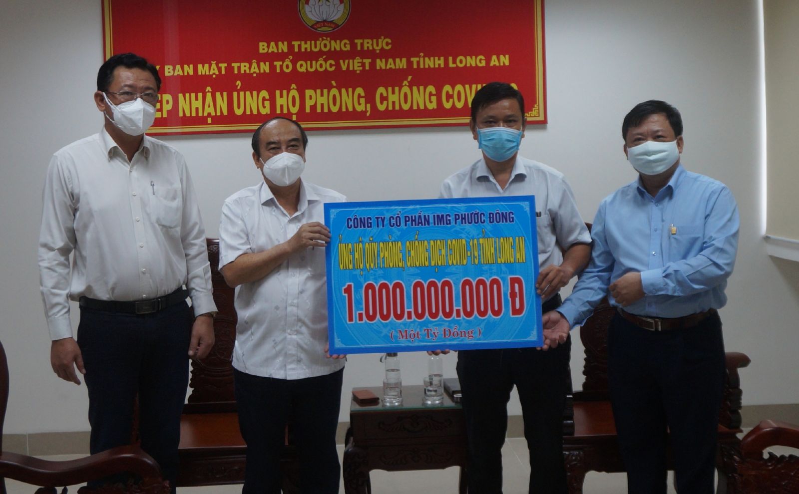 cong ty co phan img phuoc dong dong gop 1 ti dong cho quy phong chong dich covid 19 tinh long an
