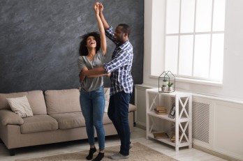 Ý tưởng ngọt ngào và tình cảm cho ngày kỷ niệm tình yêu thời COVID-19 Ý tưởng ngọt ngào và tình cảm cho ngày kỷ niệm tình yêu thời COVID-19