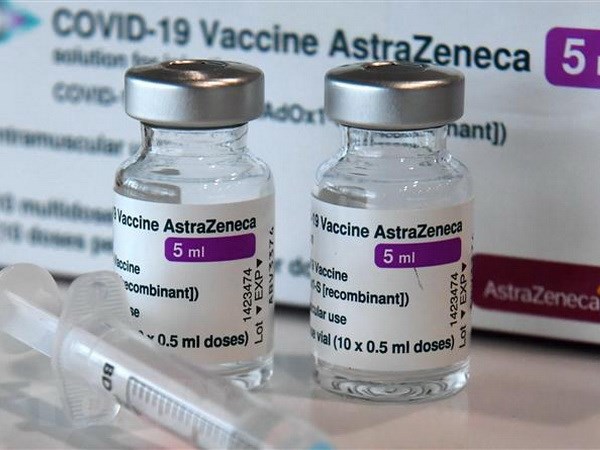 Vaccine ngừa COVID-19 của hãng dược AstraZeneca. (Ảnh: AFP/TTXVN)