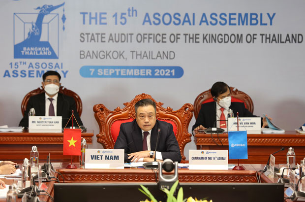 Đại hội ASOSAI lần thứ 15: Kịp thời ứng phó với khủng hoảng COVID-19 Tổng Kiểm toán Nhà nước Việt Nam, Trần Sỹ Thanh chủ trì điều hành Hội nghị. (Ảnh: Vietnam+)