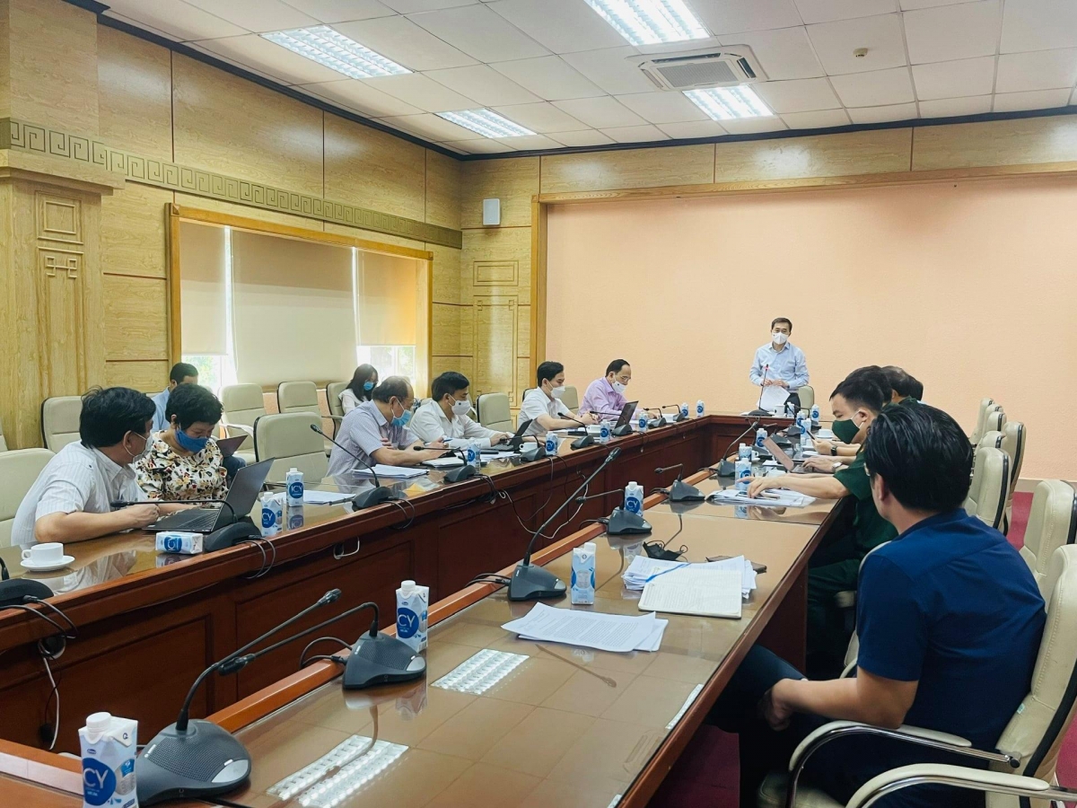 'Đẩy nhanh sản xuất vaccine COVID-19 trong nước và vaccine chuyển giao công nghệ'