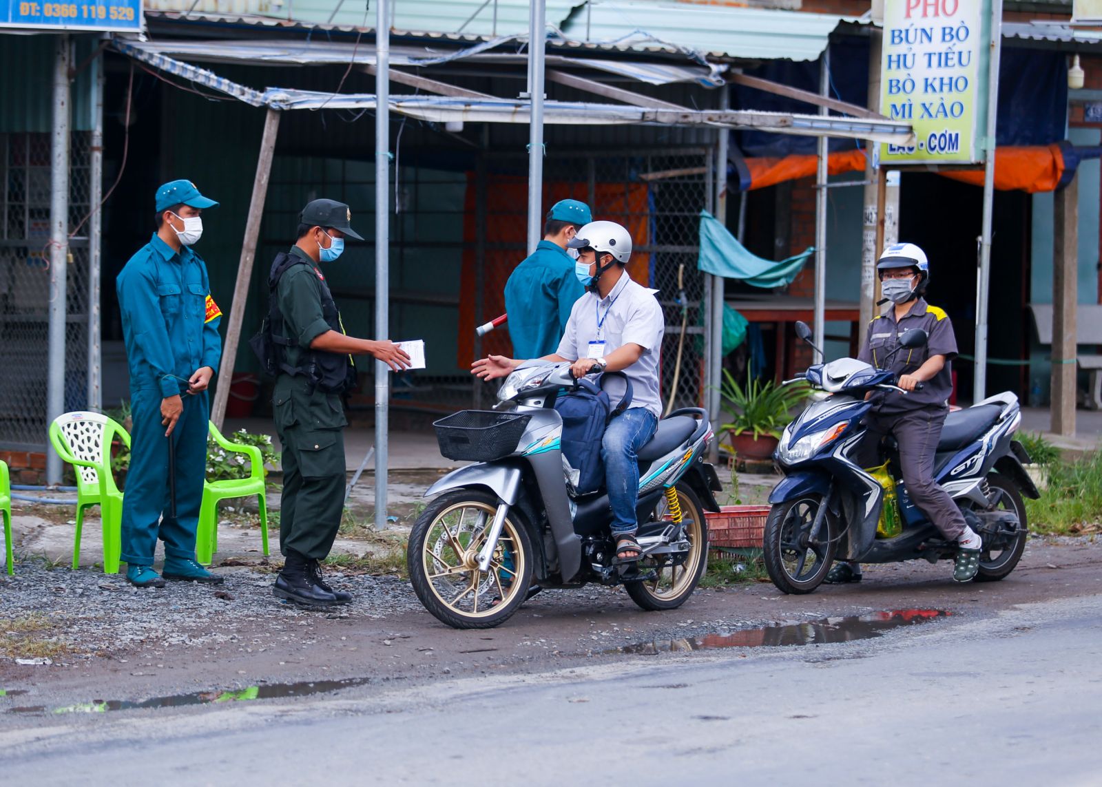 Kiểm soát chặt người, phương tiện ra, vào địa bàn huyện Thủ Thừa