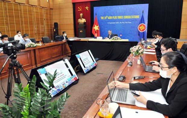 AEM-CER consultations discuss supply chain improvement, sustainable growth At the event (Photo: VNA)
